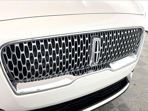 Used 2020 Lincoln Nautilus FWD image 23