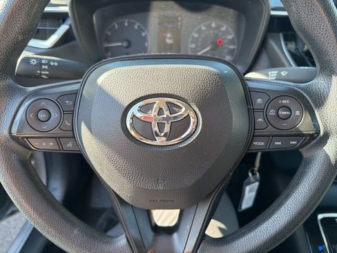 Used 2023 Toyota Corolla LE image 10
