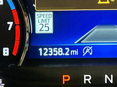 Used 2023 Ford Bronco Sport Outer Banks w/ Tech Package image 12