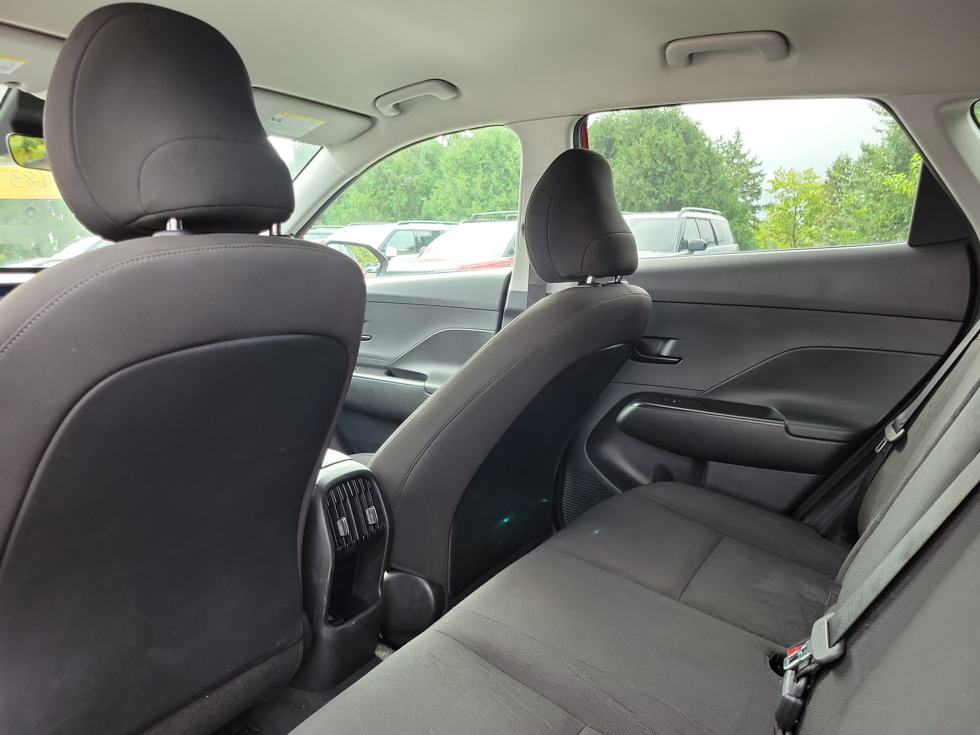 Used 2025 Hyundai Kona SEL AWD/4WD image 14