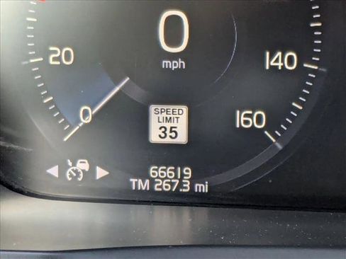 Used 2021 Volvo XC90 T8 Inscription w/ Advanced Package image 10