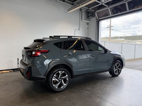 Used 2024 Subaru Crosstrek 2.0i Premium AWD/4WD image 3