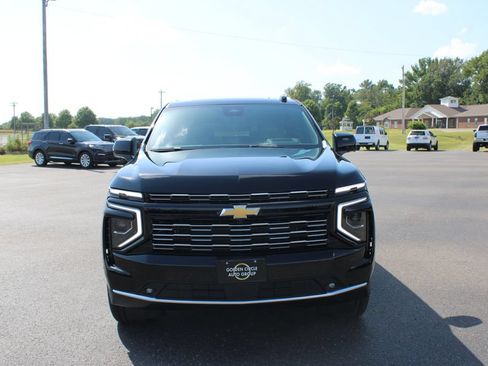 New 2026 Chevrolet Tahoe High Country AWD/4WD image 3