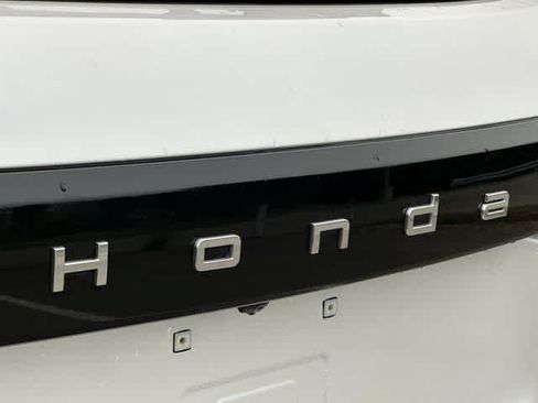 Used 2024 Honda Prologue EX image 18