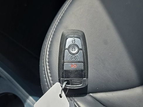 Used 2024 Ford Maverick Lariat w/ Black Appearance Package AWD/4WD image 7