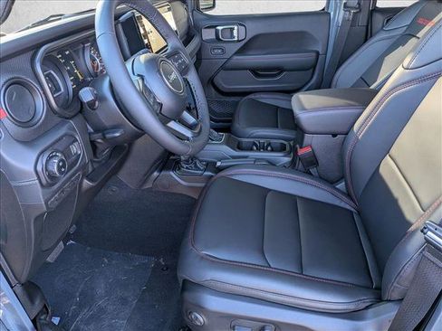 New 2025 Jeep Gladiator Rubicon w/ Convenience Group image 4