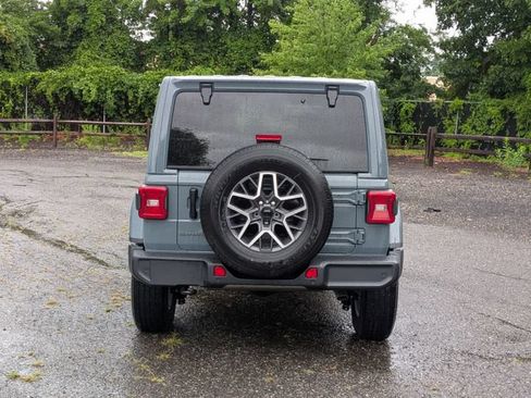 New 2026 Jeep Wrangler Unlimited Sahara w/ Safety Group AWD/4WD image 4
