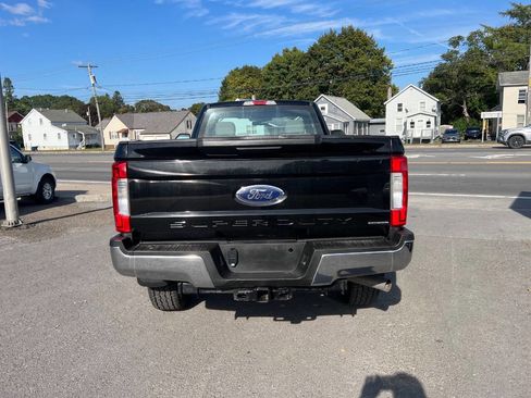 Used 2017 Ford F250 XL w/ STX Appearance Package image 4