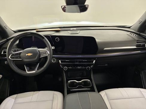 Certified 2025 Chevrolet Traverse High Country w/ LPO, Floor Liner Package AWD/4WD image 20