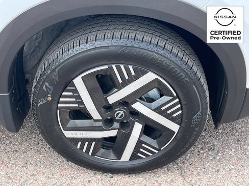 Certified 2026 Nissan Kicks SV FWD image 8