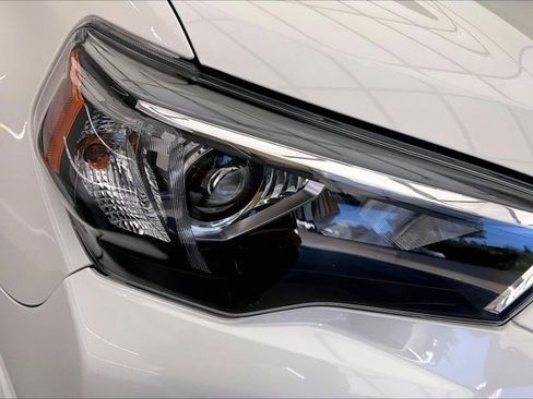 Used 2023 Toyota 4Runner Limited image 29