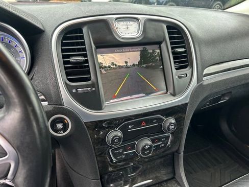 Used 2016 Chrysler 300 C RWD image 23