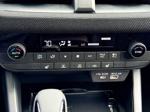 New 2026 Subaru Outback Limited AWD/4WD image 14