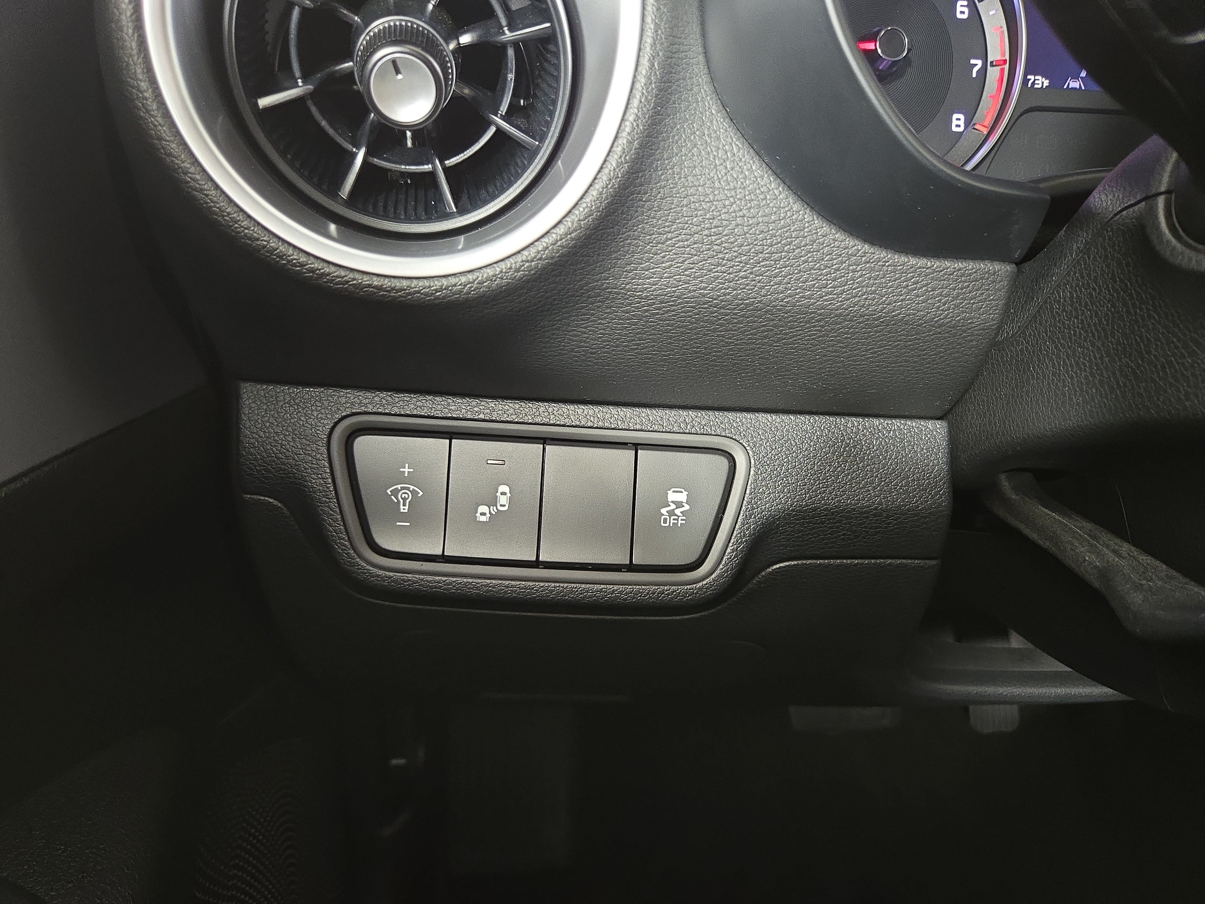 Used 2024 Kia Forte LXS w/ LXS Technology Package FWD image 27