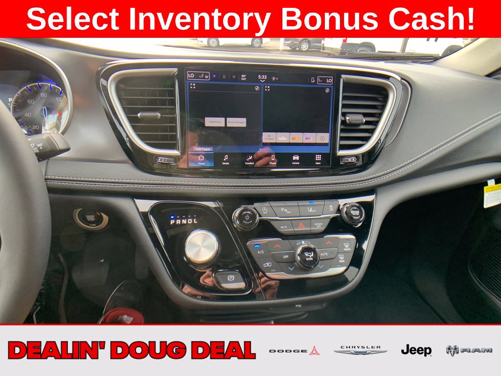 New 2026 Chrysler Pacifica Select w/ S Appearance Package AWD/4WD image 19