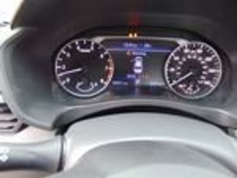 Used 2024 Nissan Altima 2.5 SV image 13