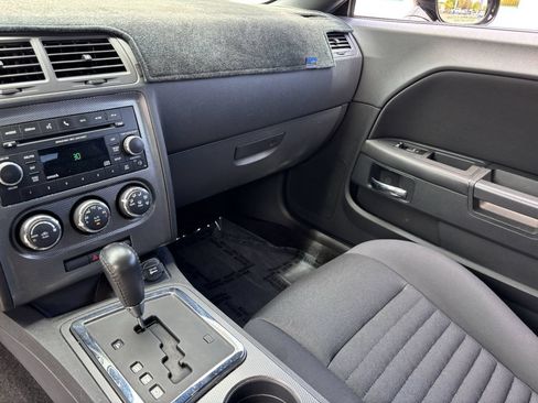 Used 2013 Dodge Challenger R/T RWD image 18