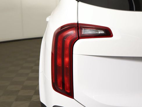 Used 2022 Kia Telluride LX FWD image 15