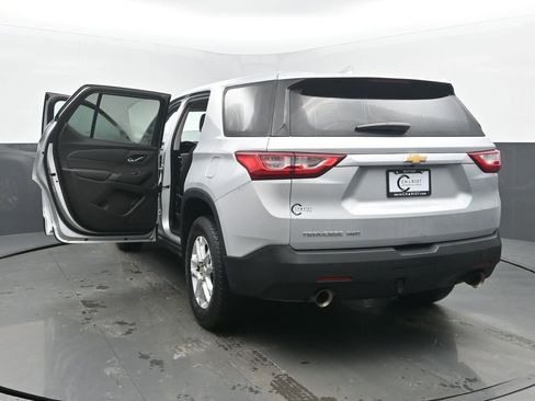 Used 2018 Chevrolet Traverse LS image 58
