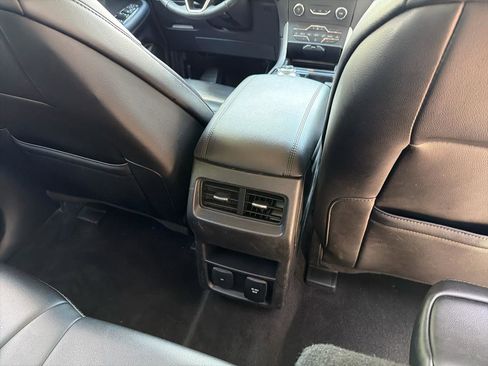 Used 2019 Ford Edge SEL w/ Equipment Group 201A FWD image 24