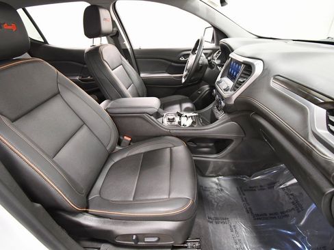 Used 2023 GMC Acadia AT4 image 18