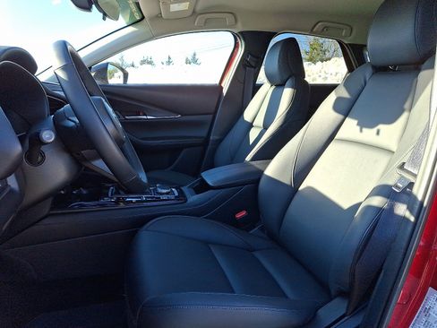 Certified 2025 MAZDA CX-30 AWD 2.5 S w/ Select Sport Pkg image 13