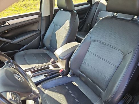 Used 2012 Volkswagen Passat 2.5 SE image 8