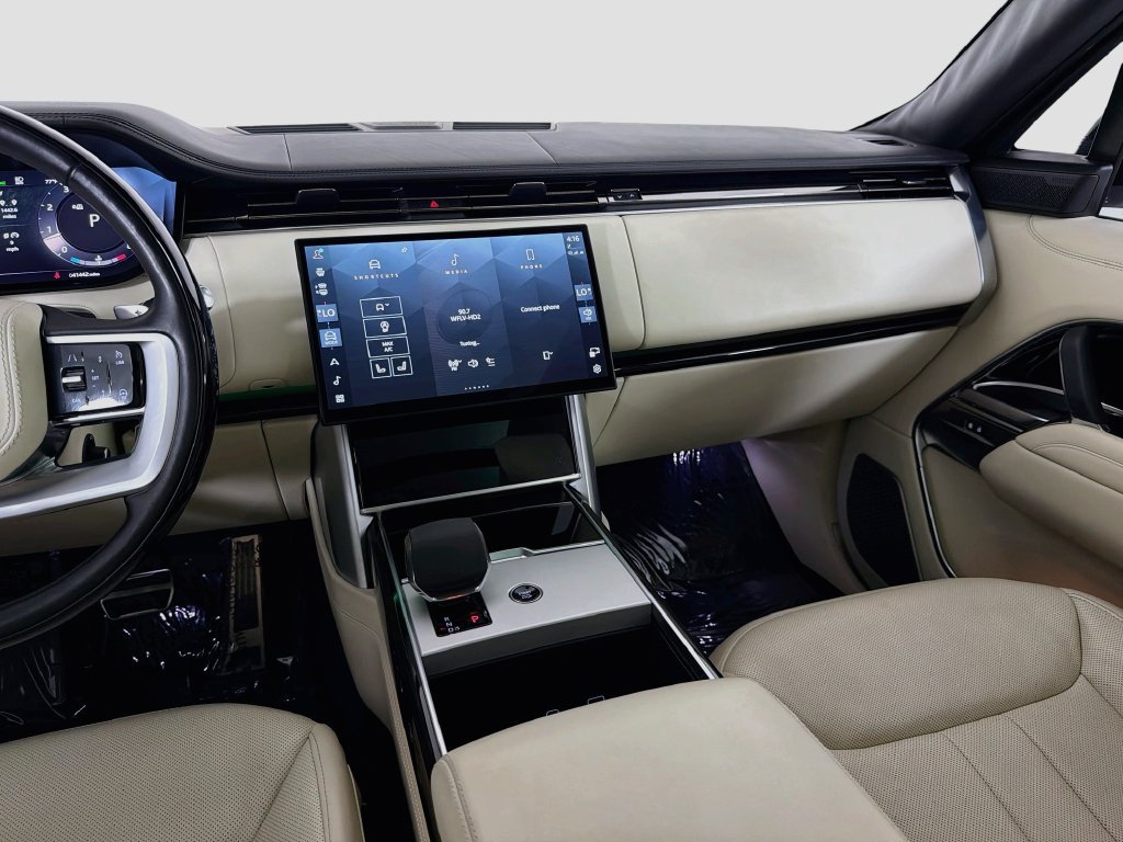 Certified 2024 Land Rover Range Rover Autobiography AWD/4WD image 25
