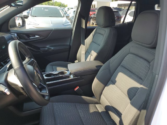 Certified 2025 Chevrolet Equinox LT w/ Safety and Technology Package FWD image 5