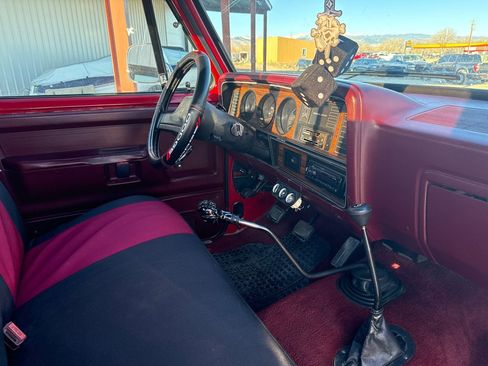 Used 1989 Dodge D/W Truck 100 image 13