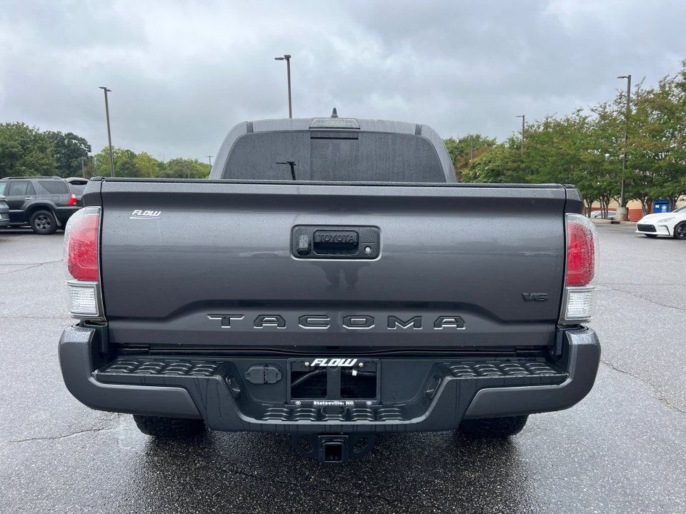 Used 2021 Toyota Tacoma TRD Sport AWD/4WD image 14