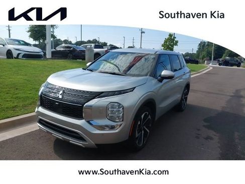 Used 2024 Mitsubishi Outlander SE Black Edition AWD/4WD image 1