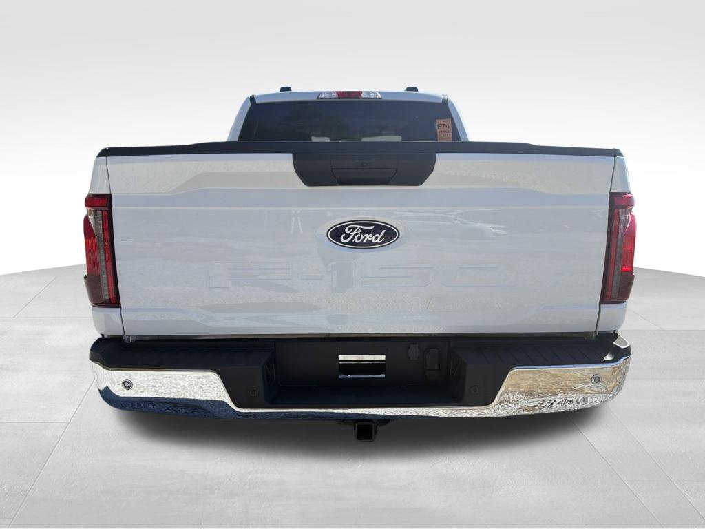Used 2025 Ford F150 XLT w/ Equipment Group 301A Standard AWD/4WD image 14