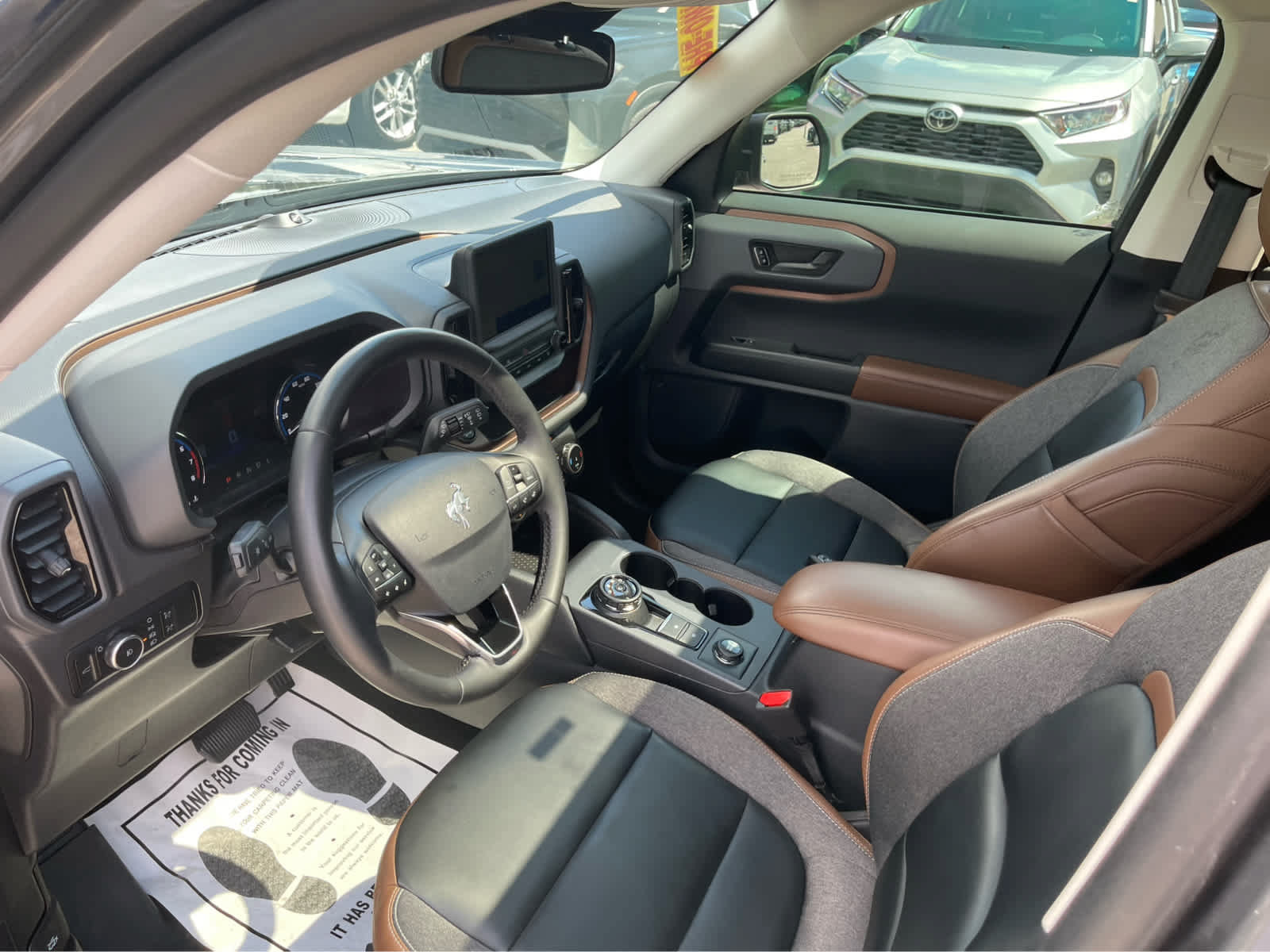 Used 2024 Ford Bronco Sport Outer Banks w/ Tech Package AWD/4WD image 14