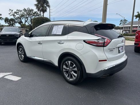 Used 2016 Nissan Murano SV image 4