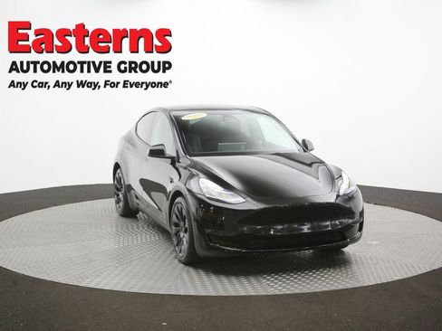 Used 2022 Tesla Model Y Long Range AWD/4WD image 44