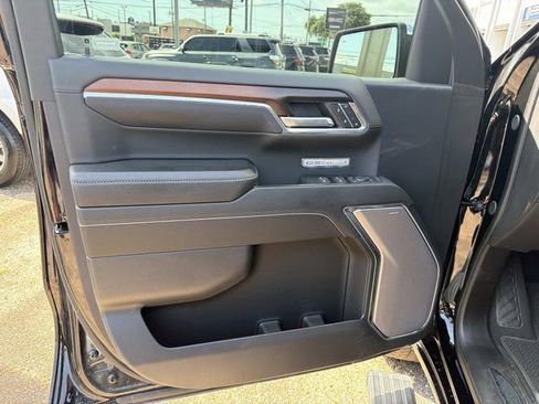 Used 2024 GMC Sierra 1500 Denali w/ Denali Reserve Package AWD/4WD image 25