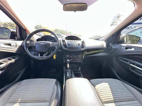Used 2018 Ford Escape SE w/ SE Sport Appearance Package AWD/4WD image 11
