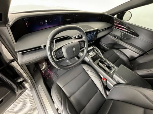 Used 2025 Lincoln Nautilus Premier w/ Jet Appearance Package image 13