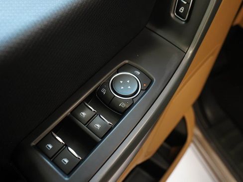 Used 2023 Ford F150 XLT image 14