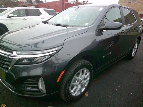 Certified 2023 Chevrolet Equinox LT image 3