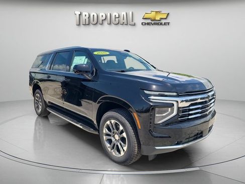 New 2026 Chevrolet Suburban LT w/ Comfort Package RWD image 7