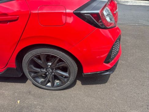 Used 2017 Honda Civic Sport image 5