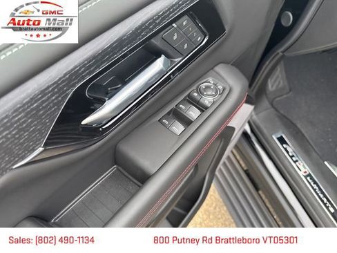 New 2026 GMC Yukon AT4 Ultimate AWD/4WD image 11