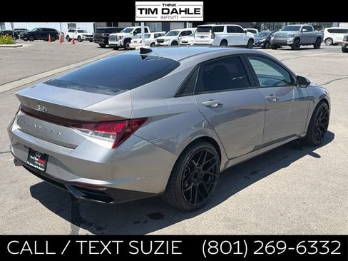 Used 2022 Hyundai Elantra SEL w/ Preferred Accessory Package FWD image 11