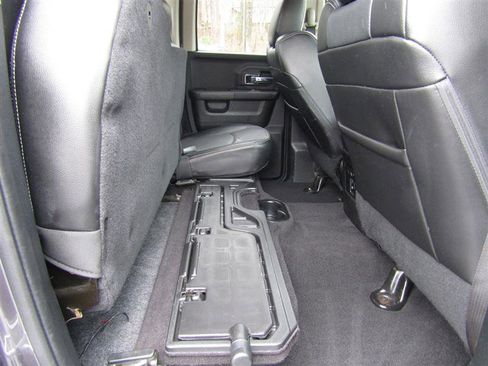 Used 2014 RAM 1500 Laramie w/ Convenience Group image 36