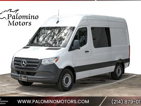 Used 2024 Mercedes-Benz Sprinter 2500 image 1