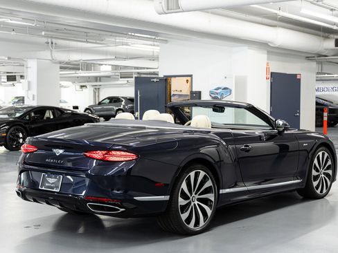 New 2026 Bentley Continental GTC AWD/4WD image 9