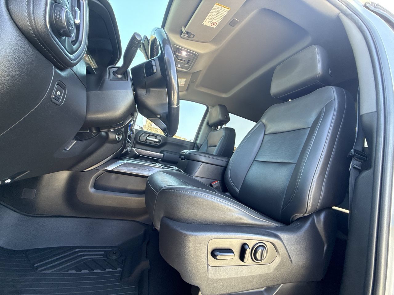 Used 2021 Chevrolet Silverado 2500 LTZ w/ LTZ Plus Package AWD/4WD image 18