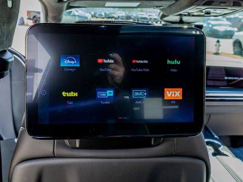 Used 2026 Cadillac Escalade V image 32